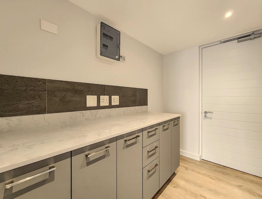 1 Bedroom Property for Sale in Foreshore Western Cape